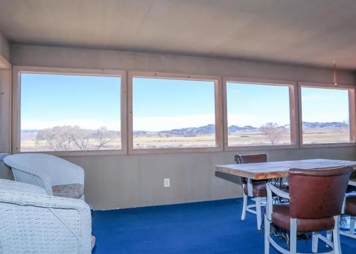 Amazing Retreat Ideal For Families Or Groups In Saratoga, Wyoming * Saratoga